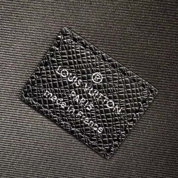 I W Fashion Lu-Vi bags - 17017