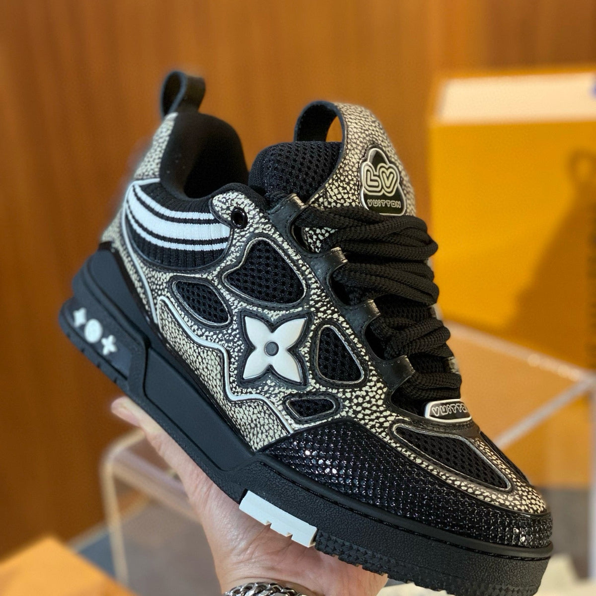 LOU TRAINERS