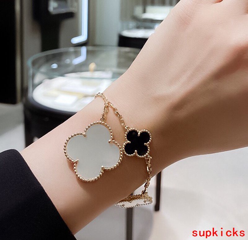 Van Cleef & Arples Jewelry