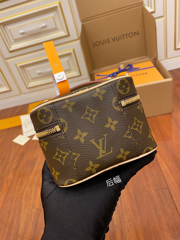 I W Fashion Lu-Vi bags - 17229