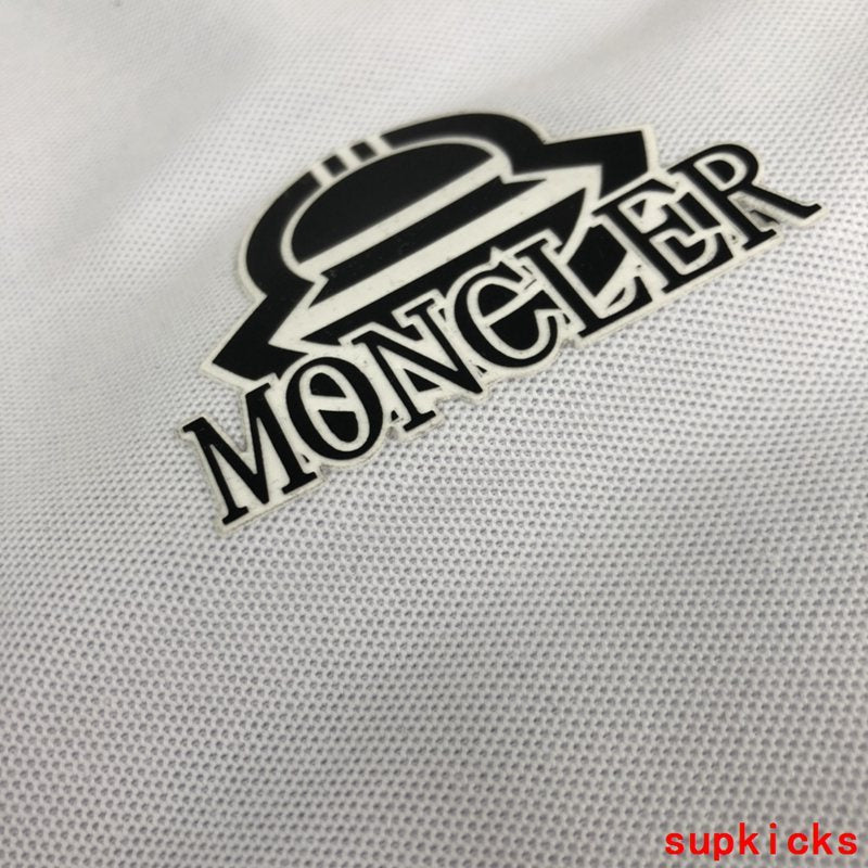 Moncler Luxury Cloth