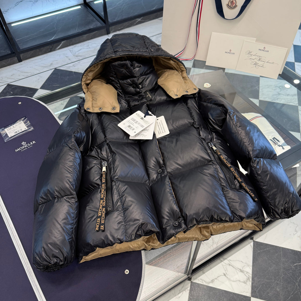 MONC PARANA JACKET