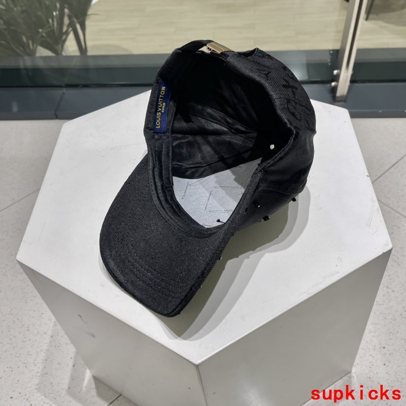 Louis Vuitton Luxury Cap