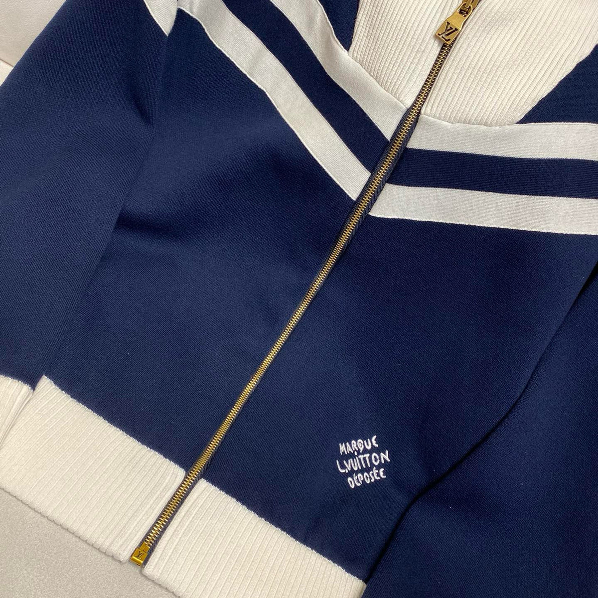 LOU ZIP JUMPER