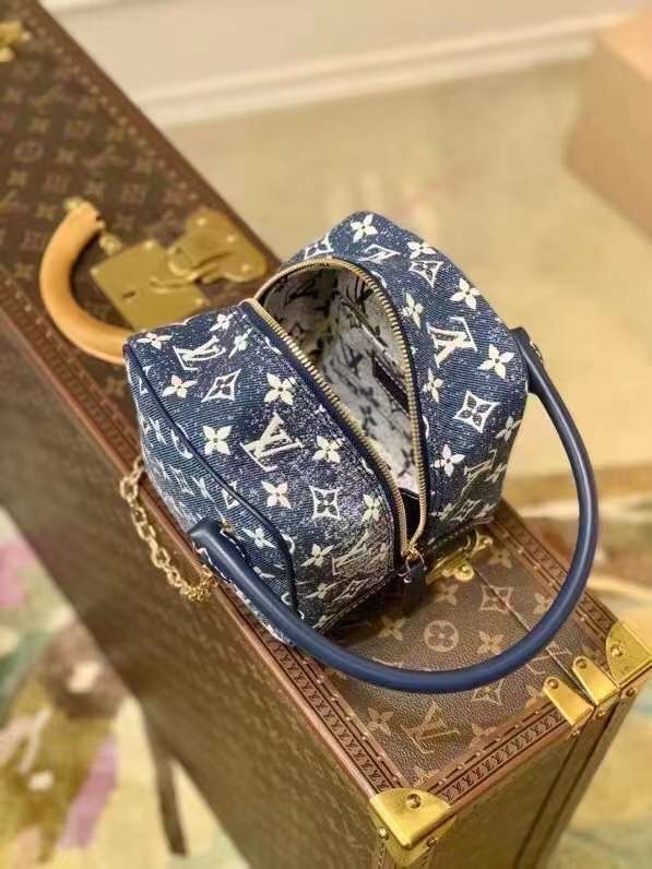 LOV2 Bags - Luxurious Bags  690