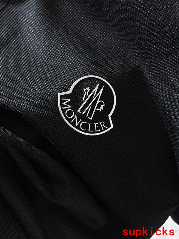 Moncler Luxury Cloth