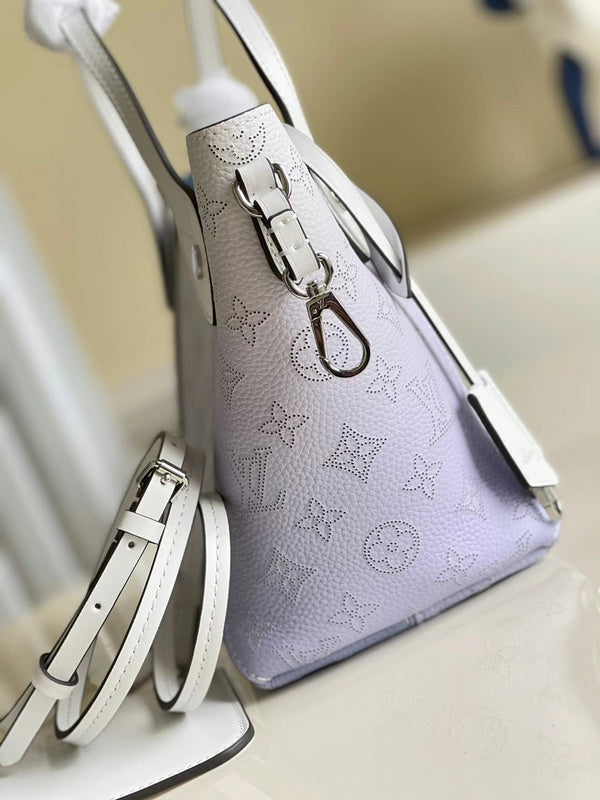 LOV2 Bags - Luxurious Bags  989