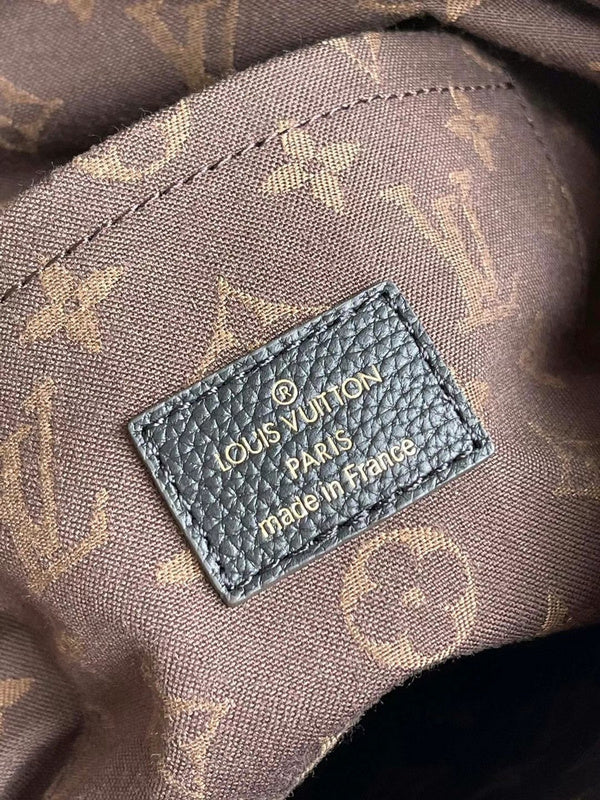 LOV2 Bags - Luxurious Bags  933
