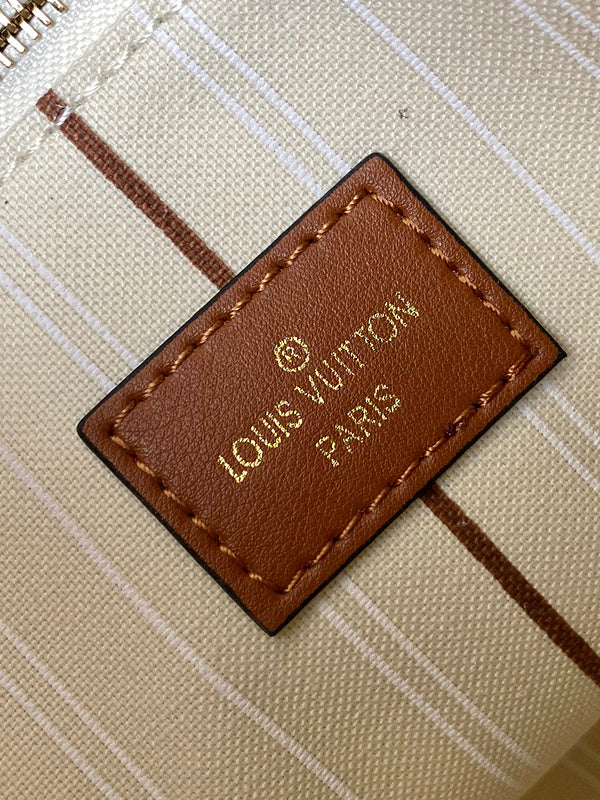 I W Fashion Lu-Vi Bags - 16684