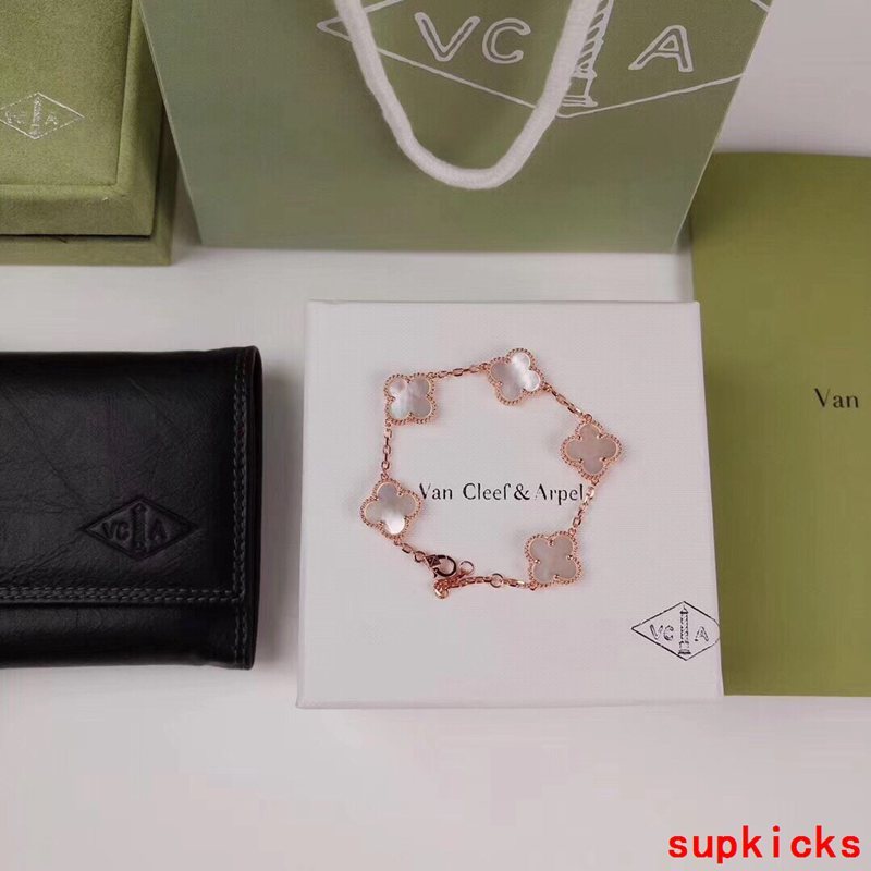 Van Cleef & Arples Jewelry