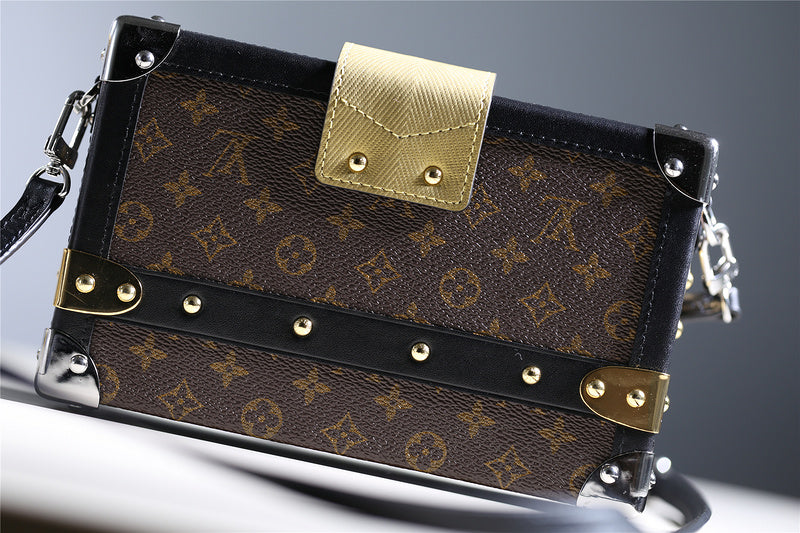 I W Fashion Lu-Vi bags - 8226
