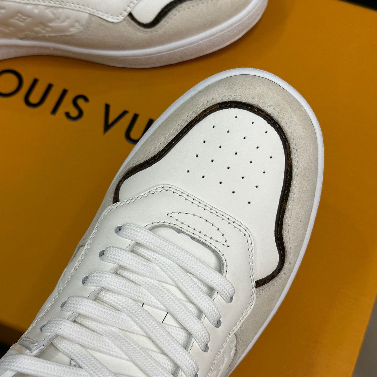 LOU TRAINERS