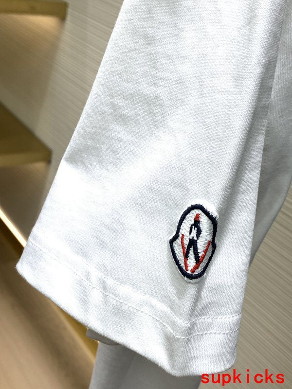Moncler Luxury Cloth