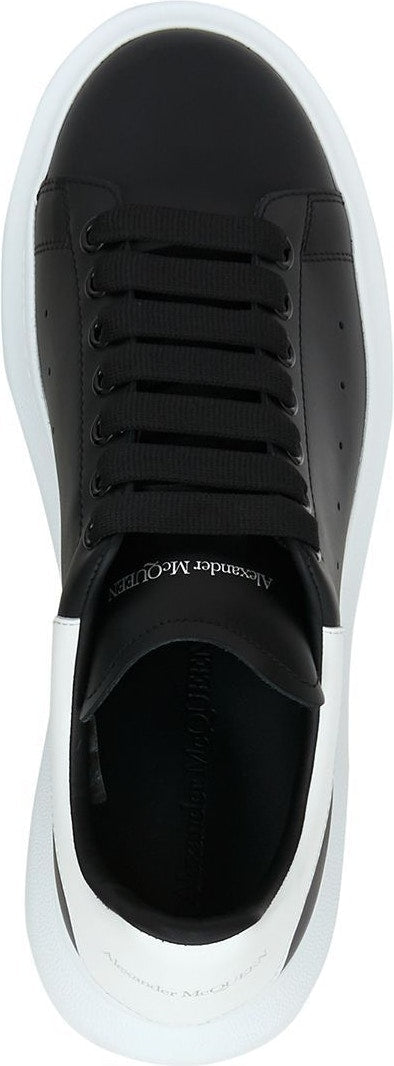 OVERSIZE SNEAKERS