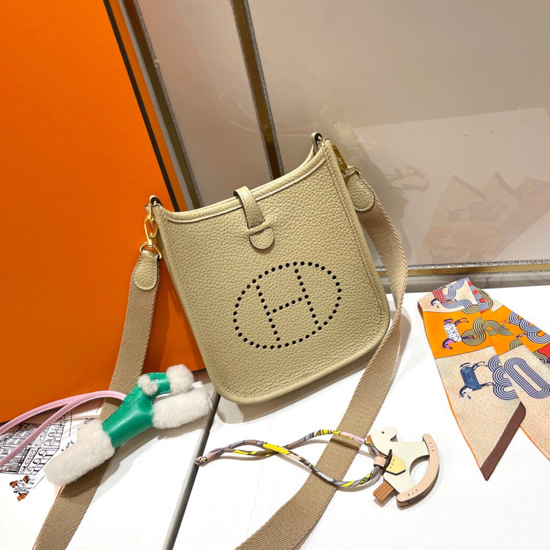 PHA - HMS Bags - 1640