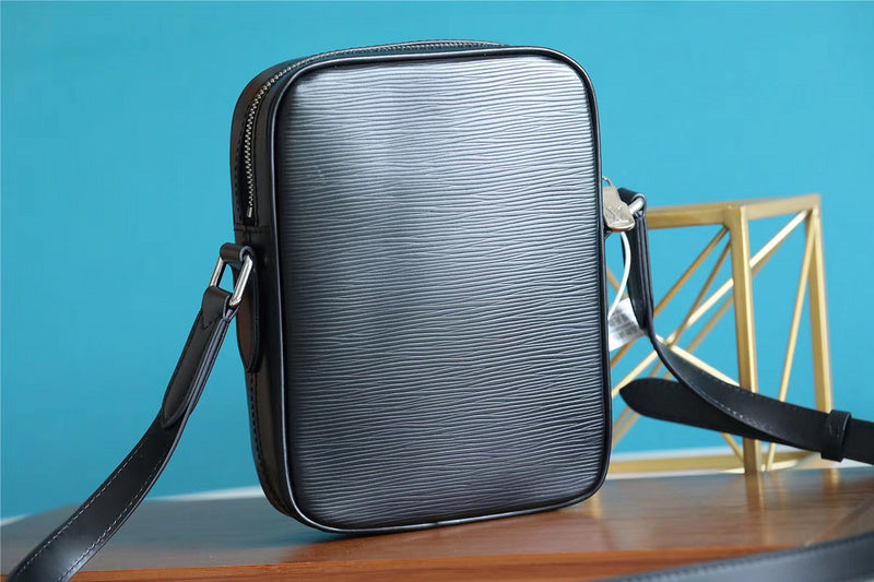 I W Fashion Lu-Vi bags - 10380