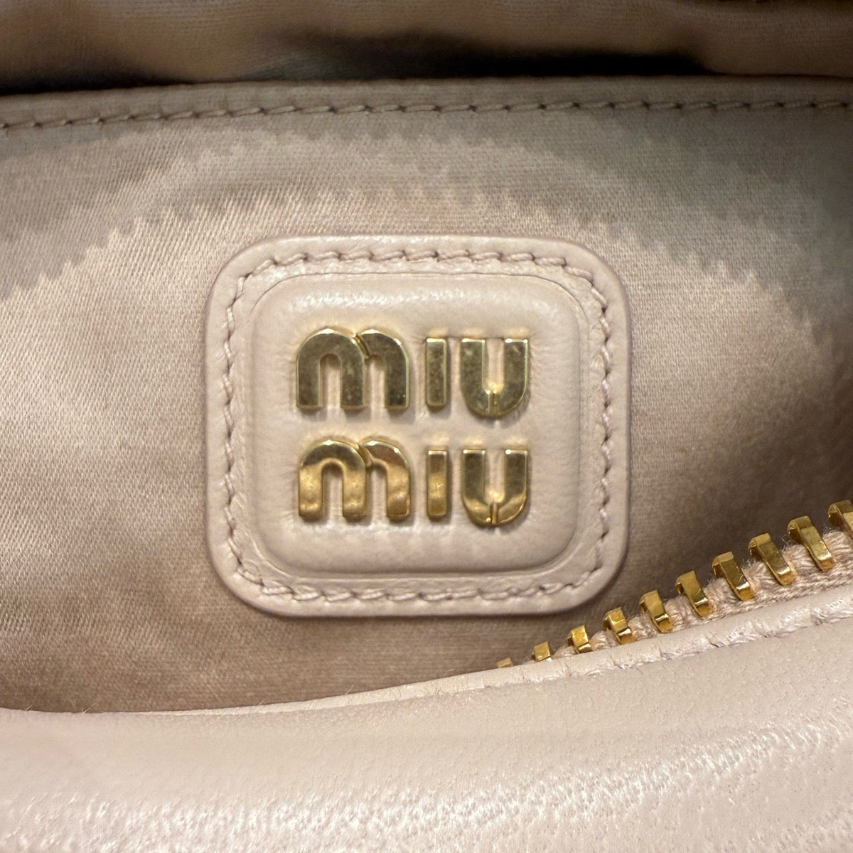 MIU M ARCADIE MATELASSE BAG