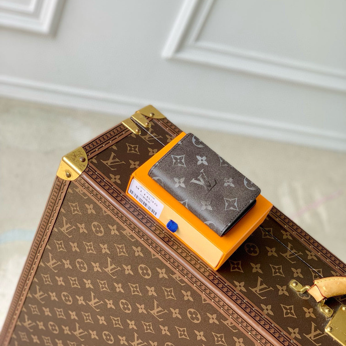 LOU POCKET ORGANIZER