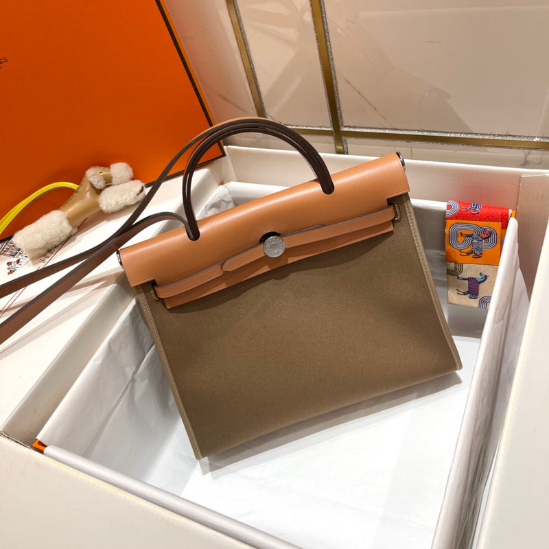 PHA - HMS Bags - 1702
