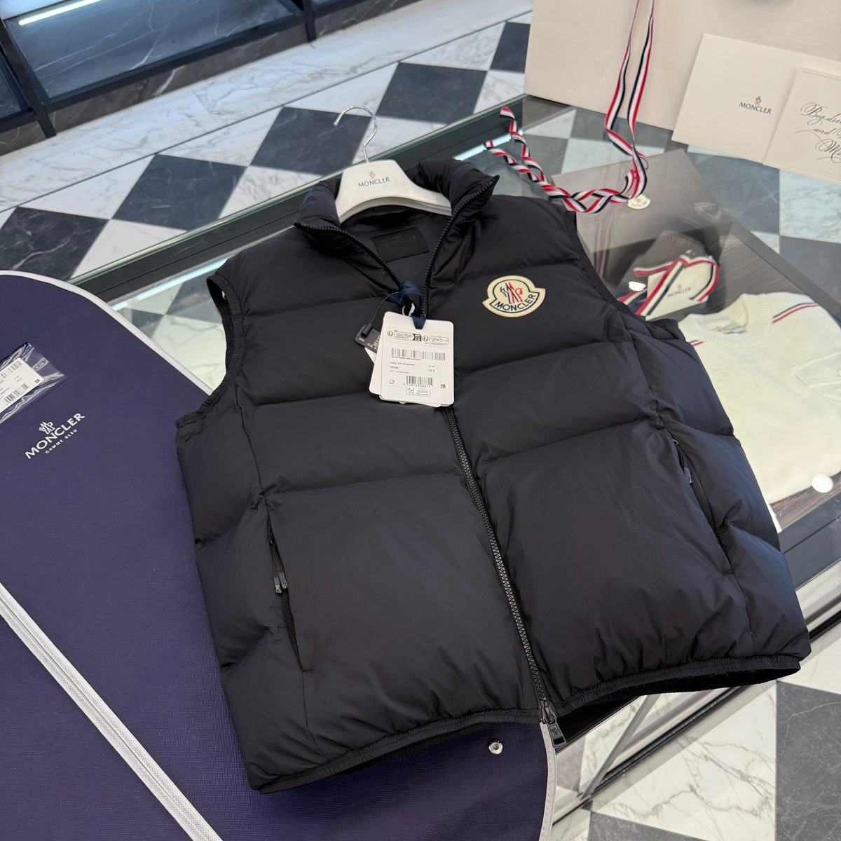MONC ALMAZ VEST