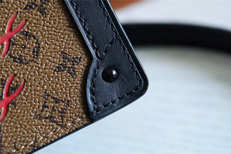 I W Fashion Lu-Vi bags - 8200