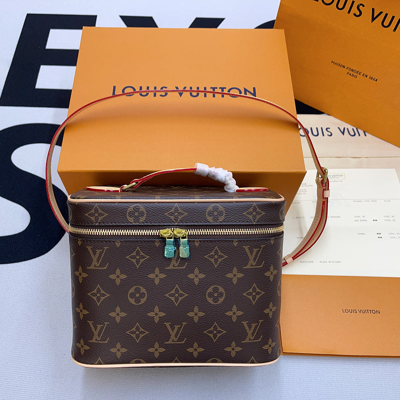 I W Fashion Lu-Vi bags - 8004
