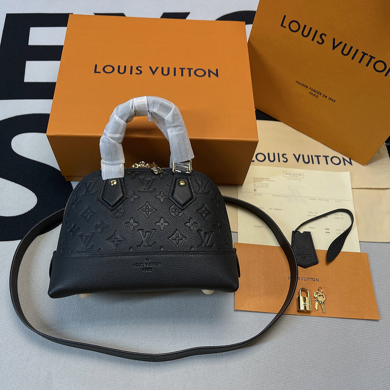 I W Fashion Lu-Vi bags - 8297