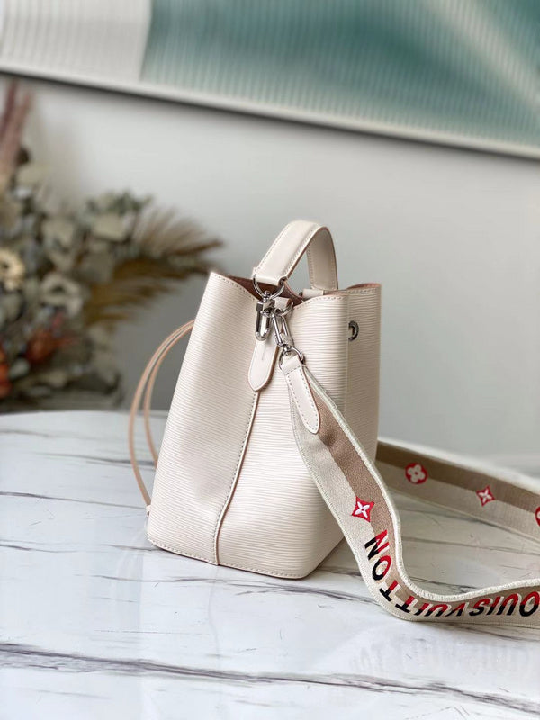 I W Fashion Lu-Vi bags - 17533