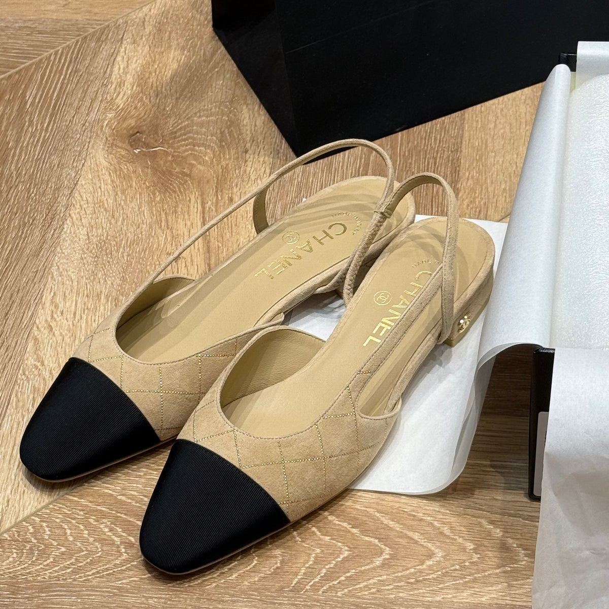 CC SLINGBACK PUMPS
