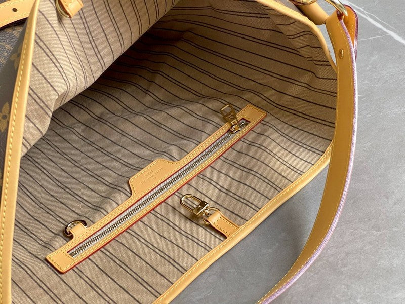 I W Fashion Lu-Vi bags - 17221