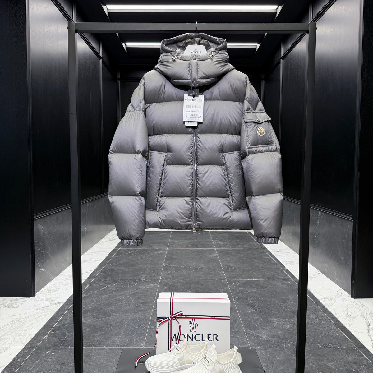 MONC COUYERE JACKET