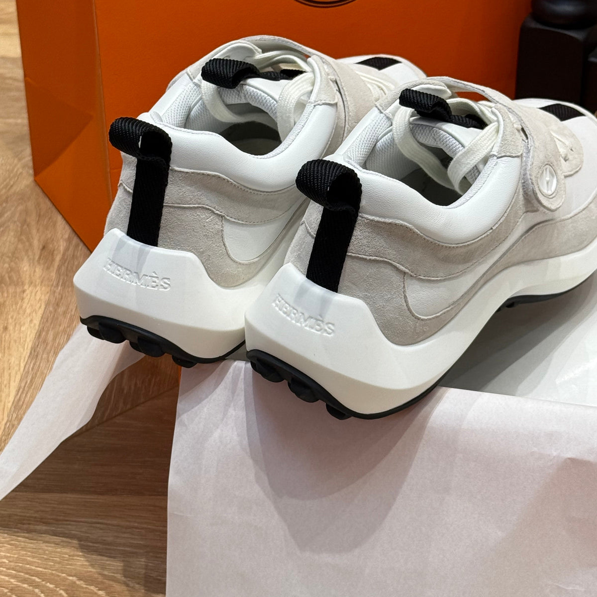 HERM LOOP SNEAKER