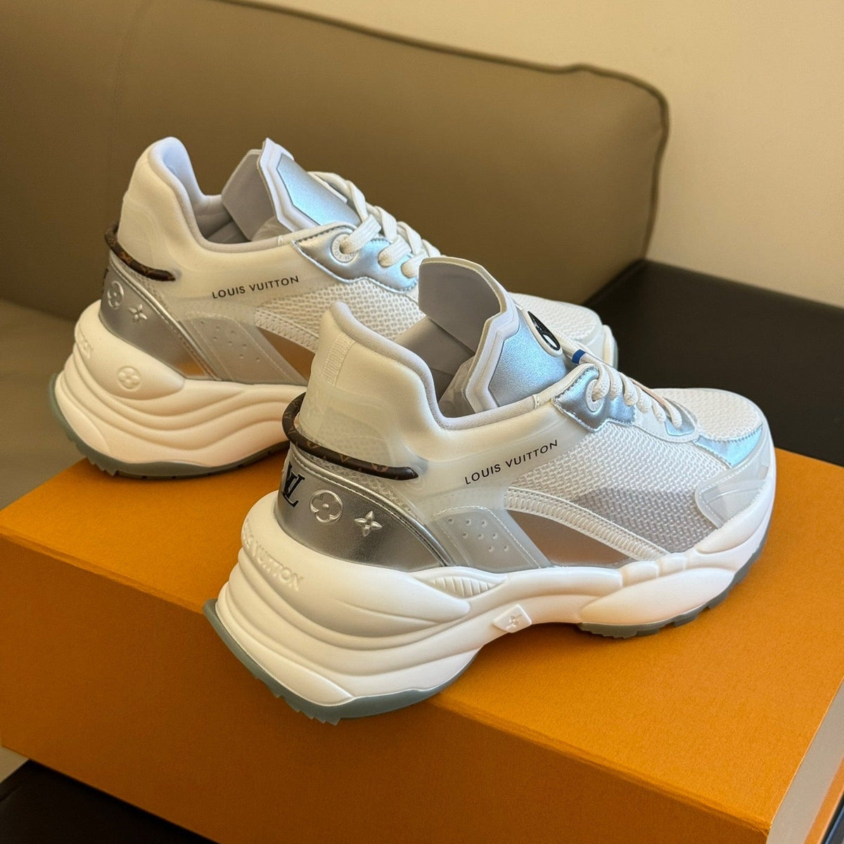 LOU RUN 55 TRAINERS