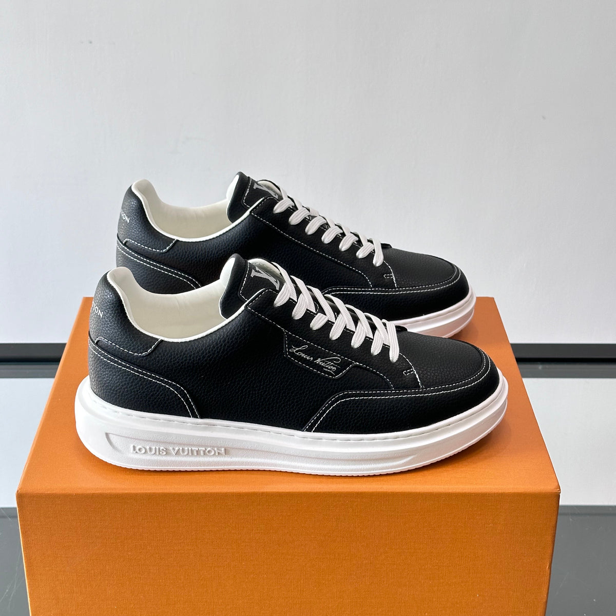 LOU BEVERLY HILLS SNEAKERS