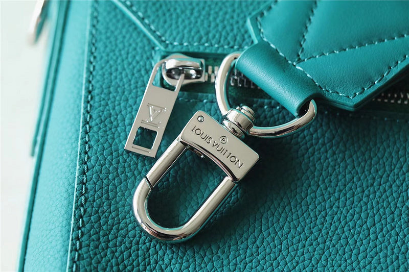 I W Fashion Lu-Vi bags - 9921