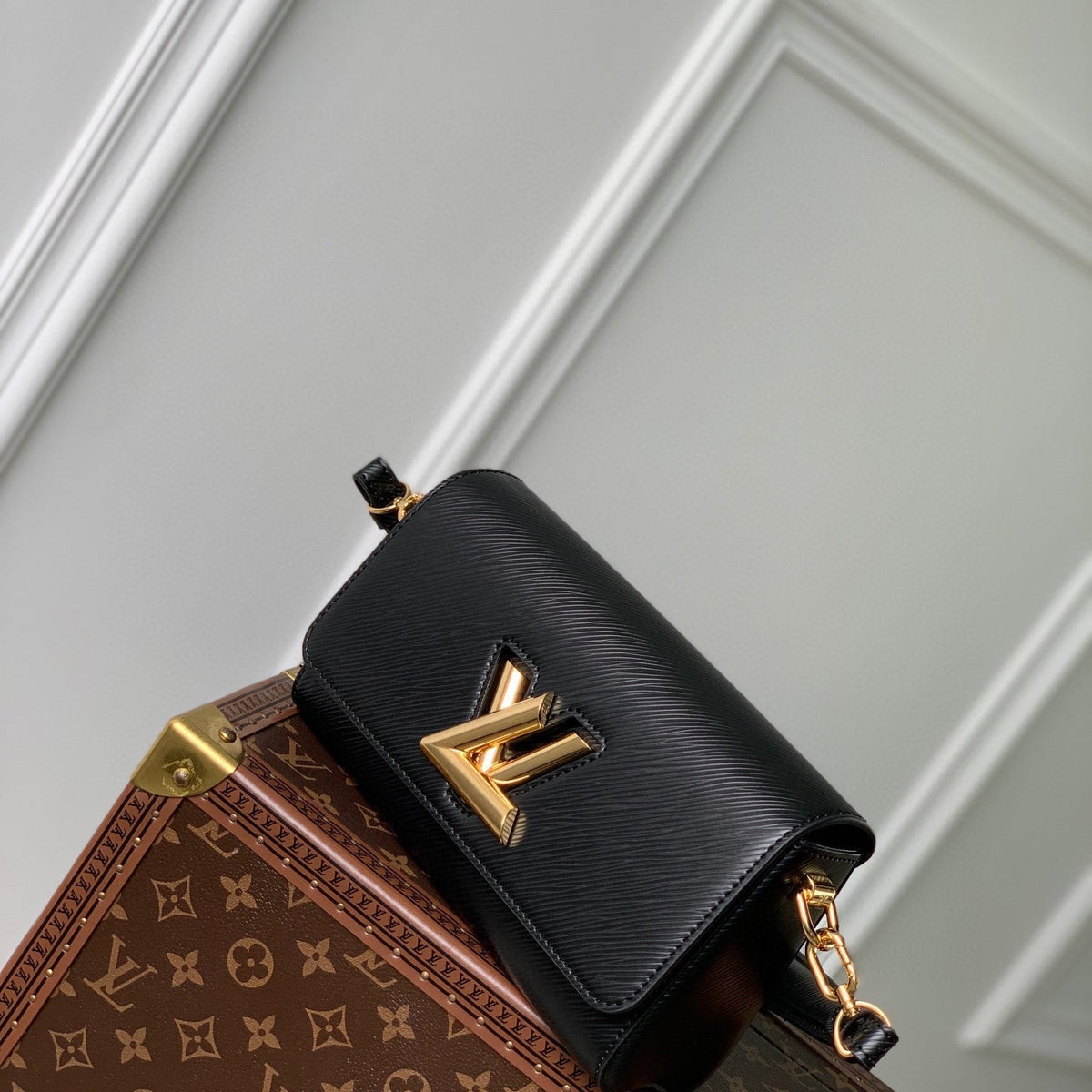 LOU TWIST WEST BAG
