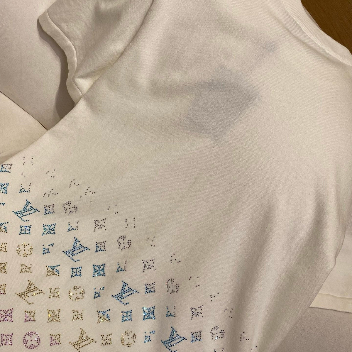 LOU T-SHIRT
