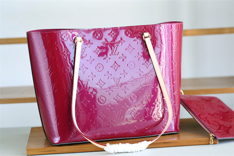 I W Fashion Lu-Vi bags - 8104