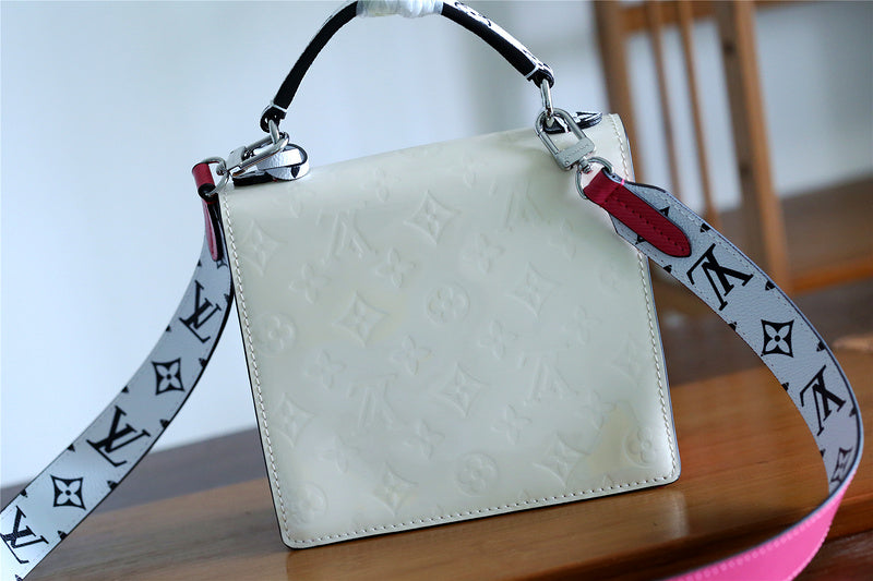 I W Fashion Lu-Vi bags - 8049