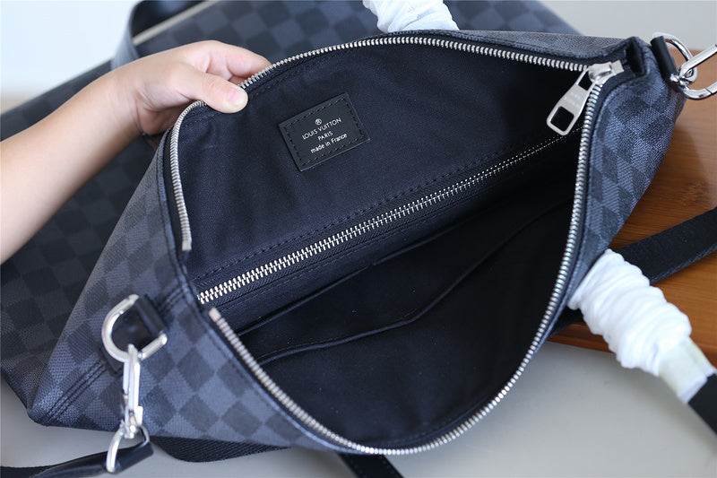 I W Fashion Lu-Vi bags - 9839