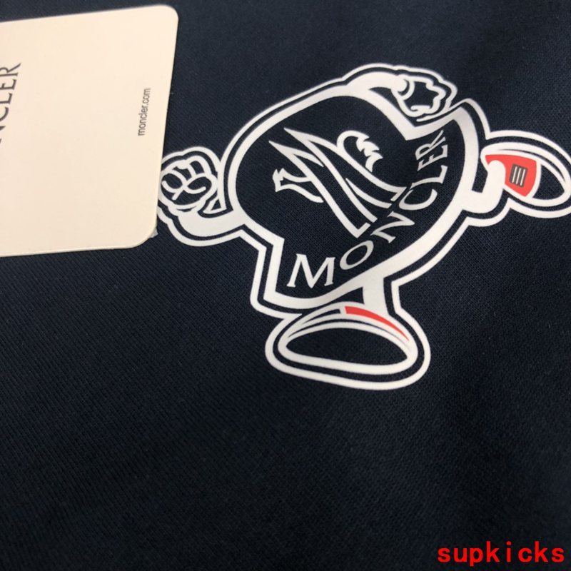 Moncler Luxury Cloth