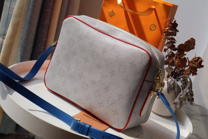 I W Fashion Lu-Vi bags - 17726