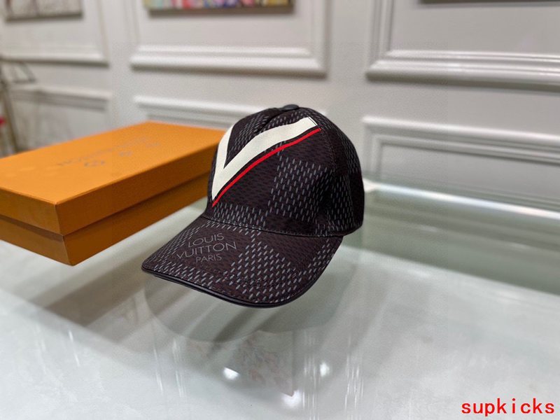 Louis Vuitton Luxury Cap