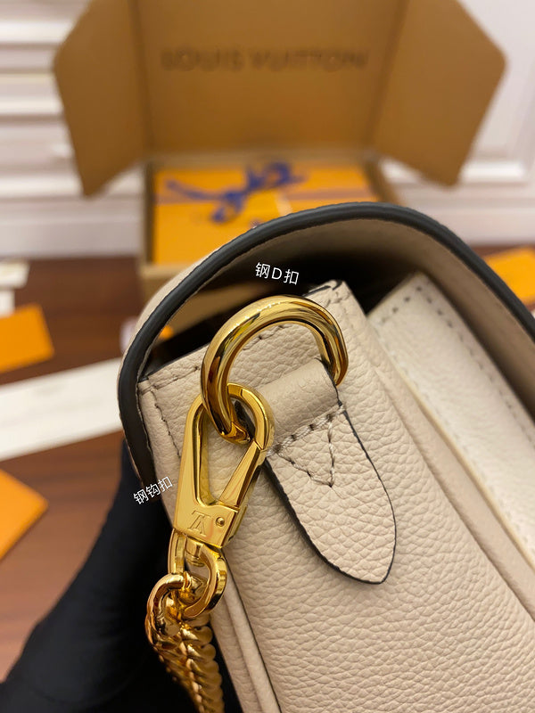 I W Fashion Lu-Vi bags - 17235