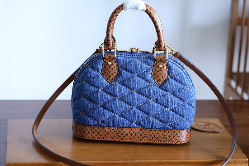 I W Fashion Lu-Vi bags - 8251