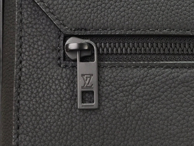 I W Fashion Lu-Vi bags - 17635