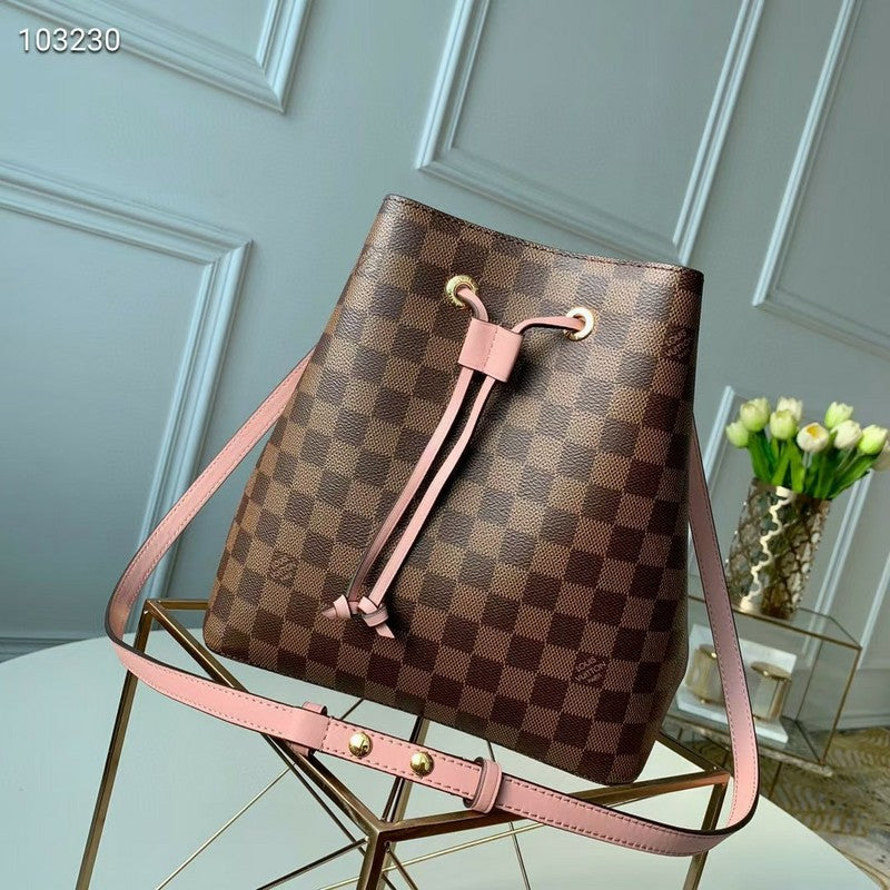 I W Fashion Lu-Vi bags - 17225