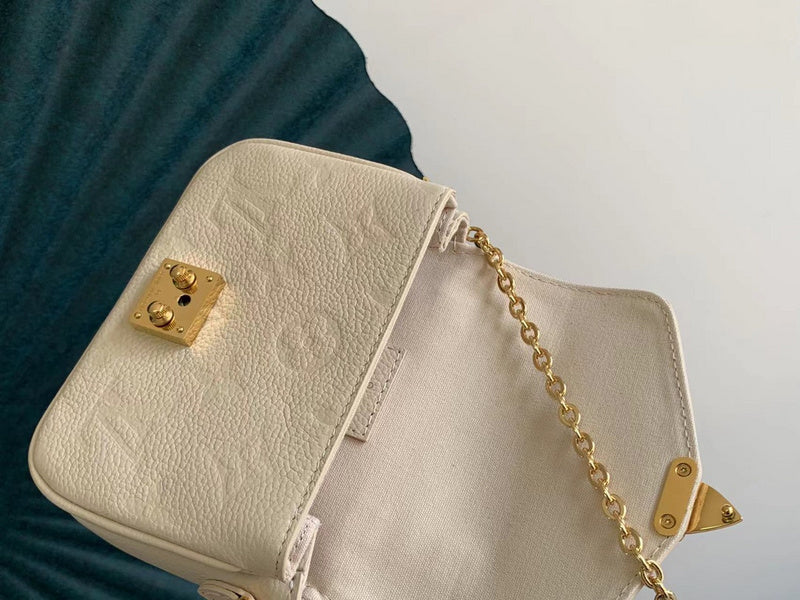 I W Fashion Lu-Vi Bags - 16769