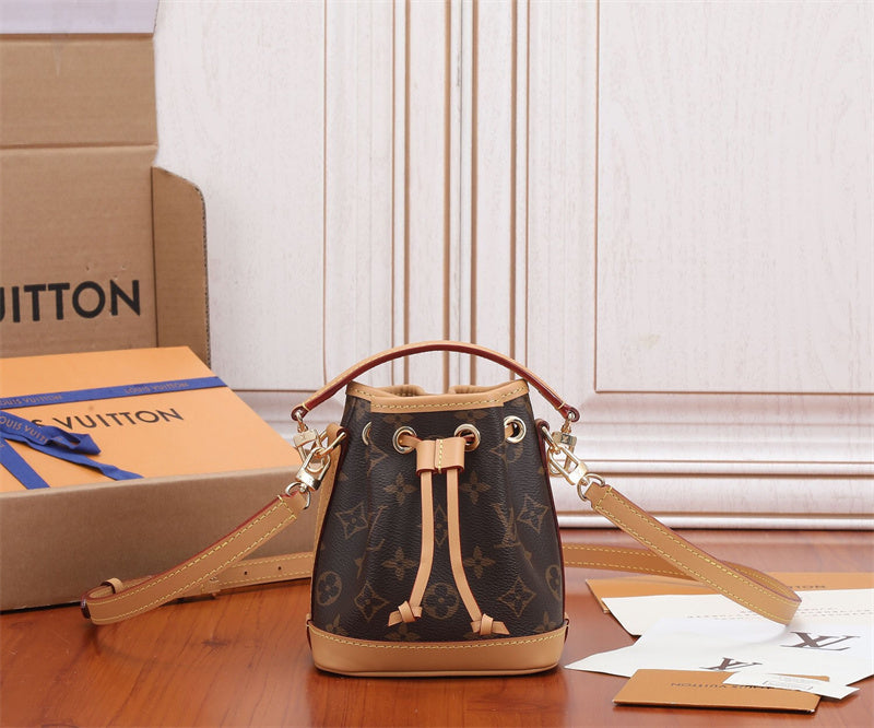 PHA - LOV Bags - 379