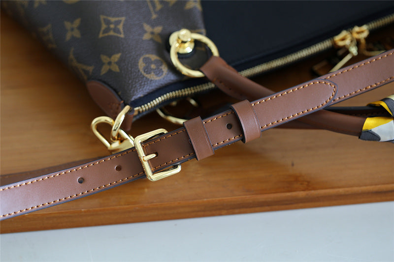 I W Fashion Lu-Vi bags - 8008